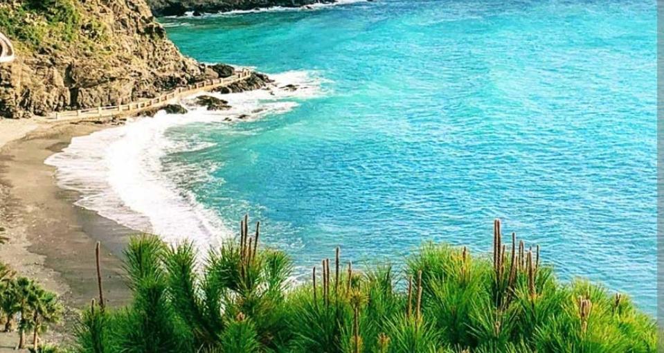 Vistas De Ensueno Junto Al Mar Apartman Almuñécar Kültér fotó